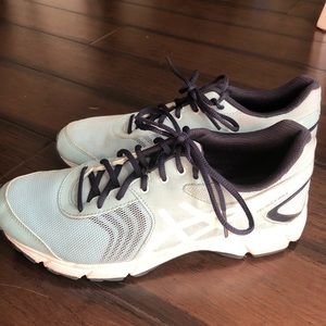 Baby blue Asics! EUC | Women’s size 8